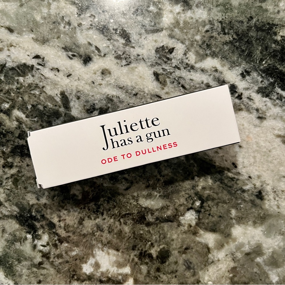 Juliette Has a Gun Ode to Dullness Perfume